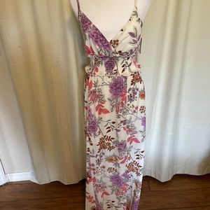 Floral maxi dress S new with tags